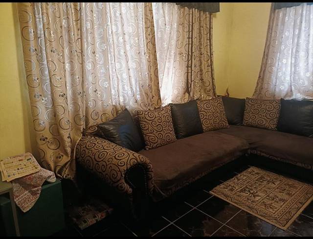 3 BEDROOM HOUSE FOR SALE IN WYEBANK